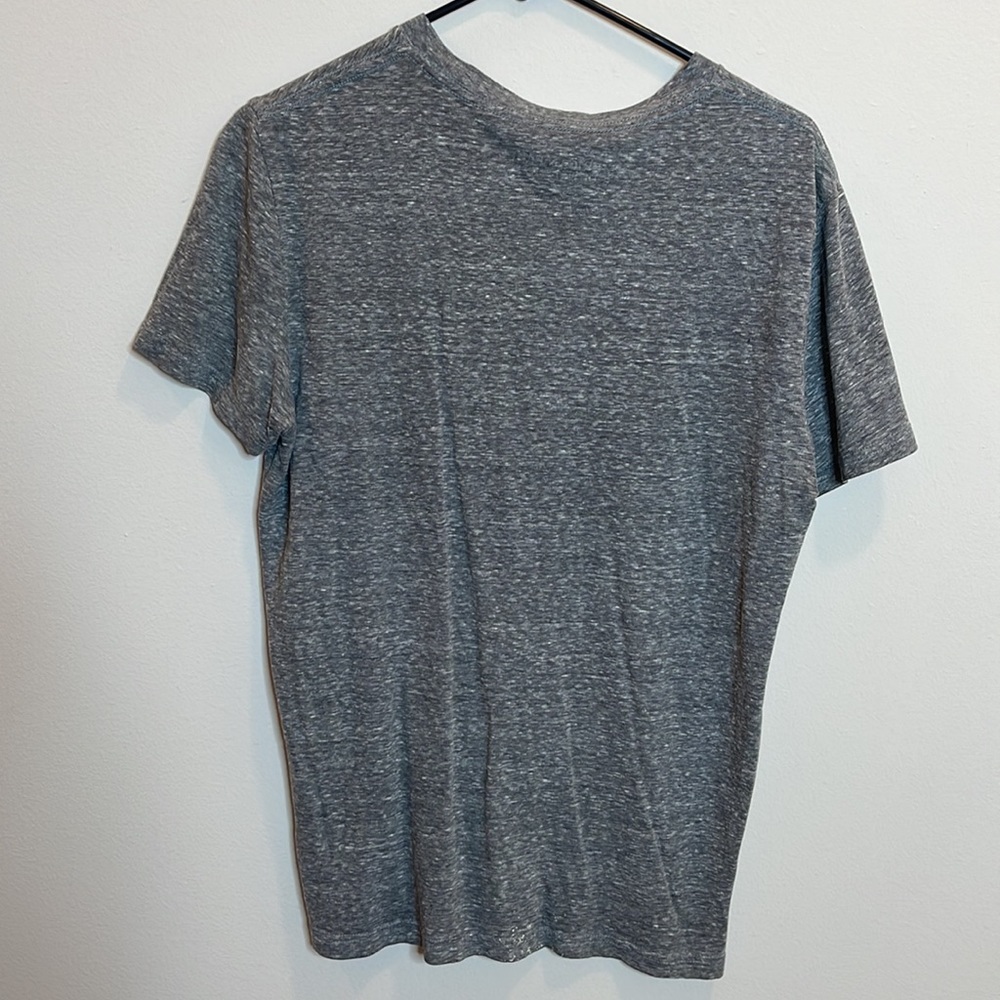 American Eagle Heather Gray Mens V-Neck T-Shirt Size S - Picture 3 of 4